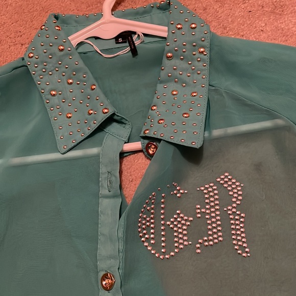 Good Ride Button Down - Picture 2 of 3